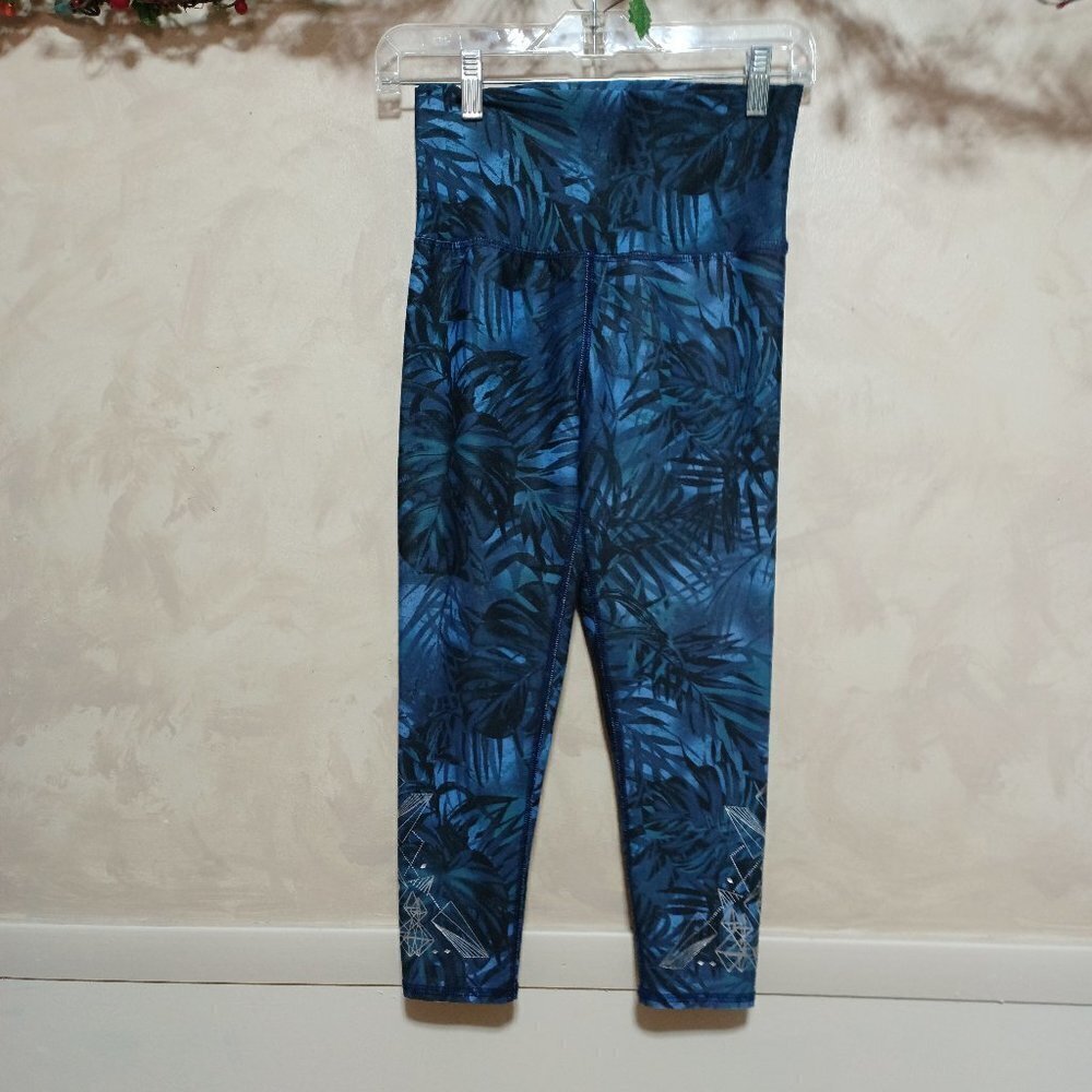 Evolution and Creation Palm Leaf Capri Legging Workout Pants SIZE S